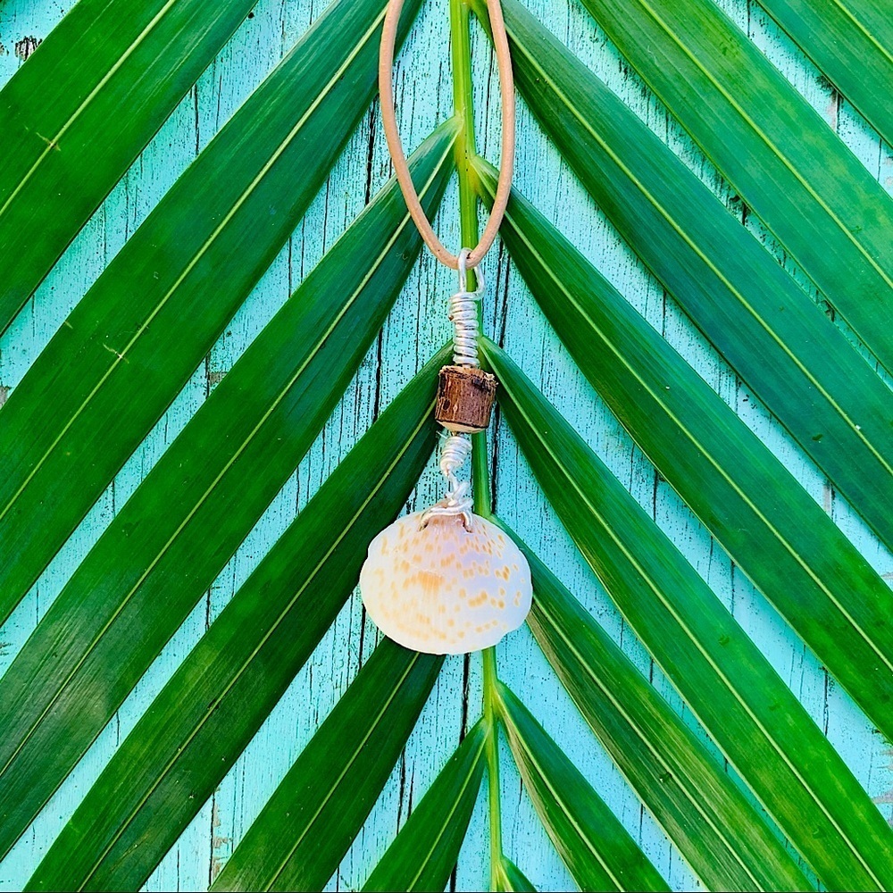 Simple dog cockle shell with wood bead necklace